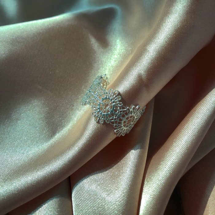 Fragile Allure Lace Ring (white) - Image 5