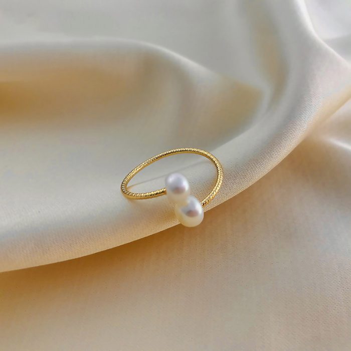 Lily Pearl Ring