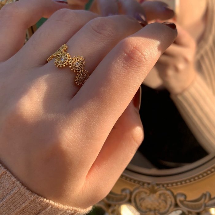 Beatrice Baroque Lace Ring - Image 6